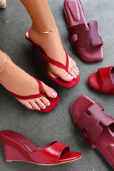 Mely Kitten Heel Thong Sandals in Wine