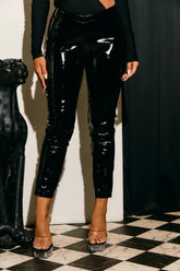 Social Nights Patent Skinny Pant in Black