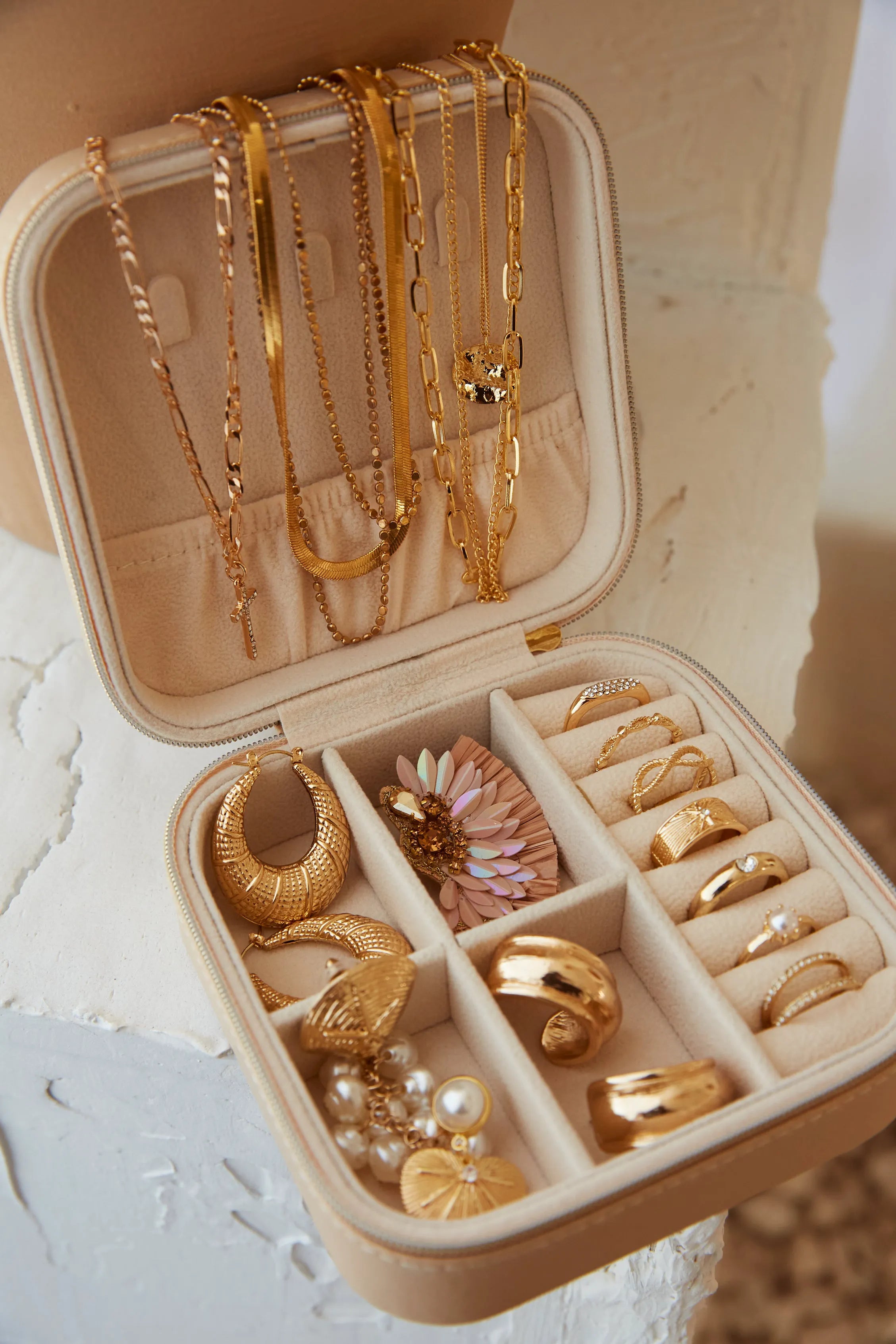 Miss Lola Exclusive Jewelry Box - Nude